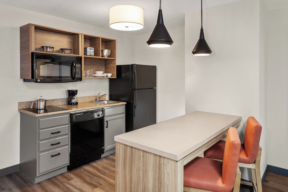Candlewood Suites Elgin Nw-Chicago 45/58