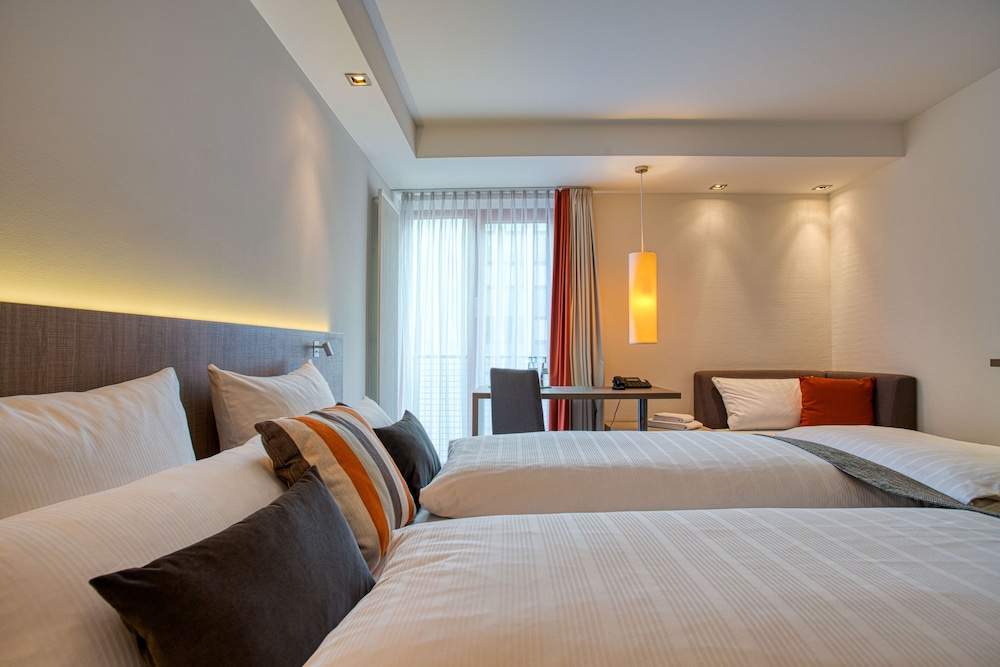 PLUS, COMFORT, DOUBLE BED