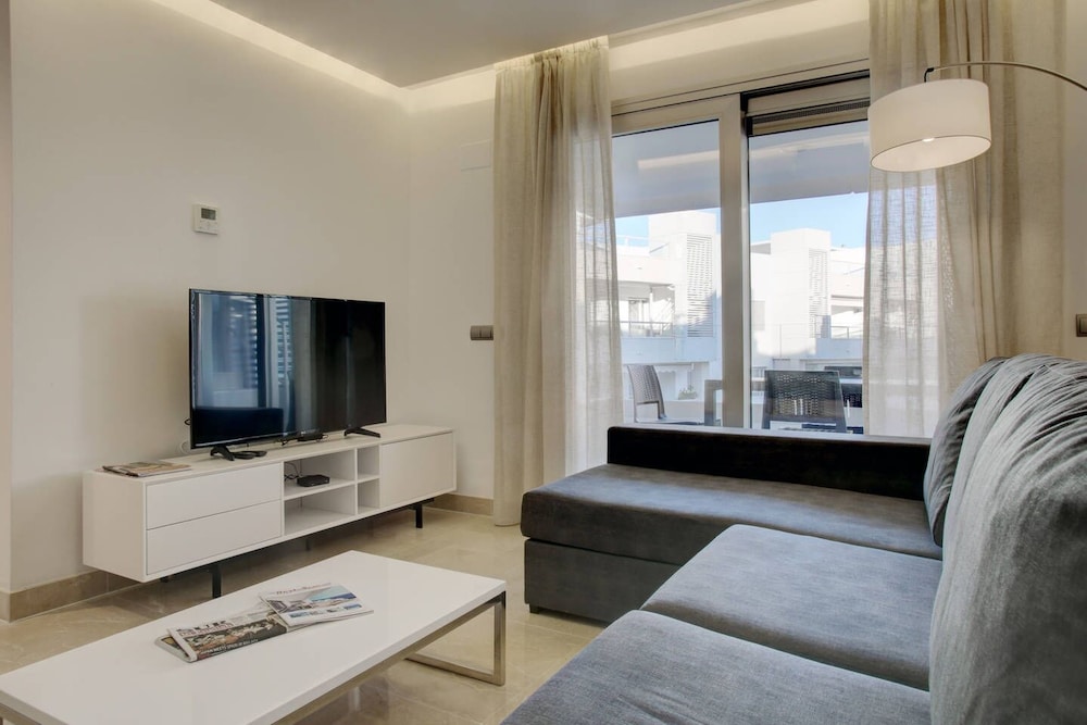 Aqua Apartments Marbella 45/80