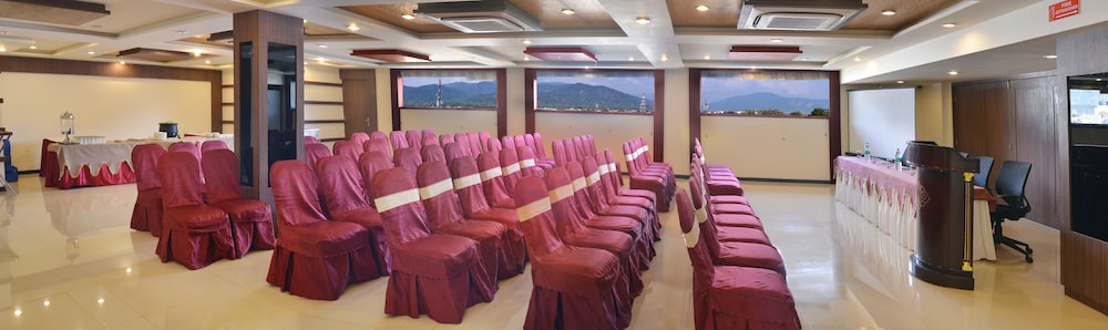 Devashish Hotel 20/27