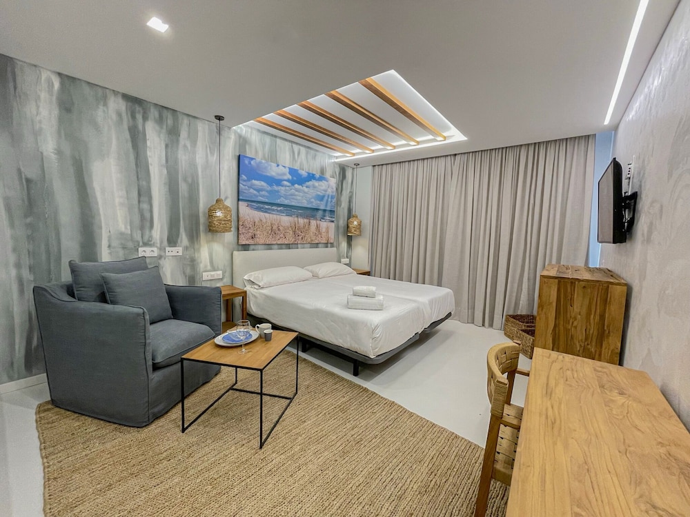 Gran Marina Suites 18/67