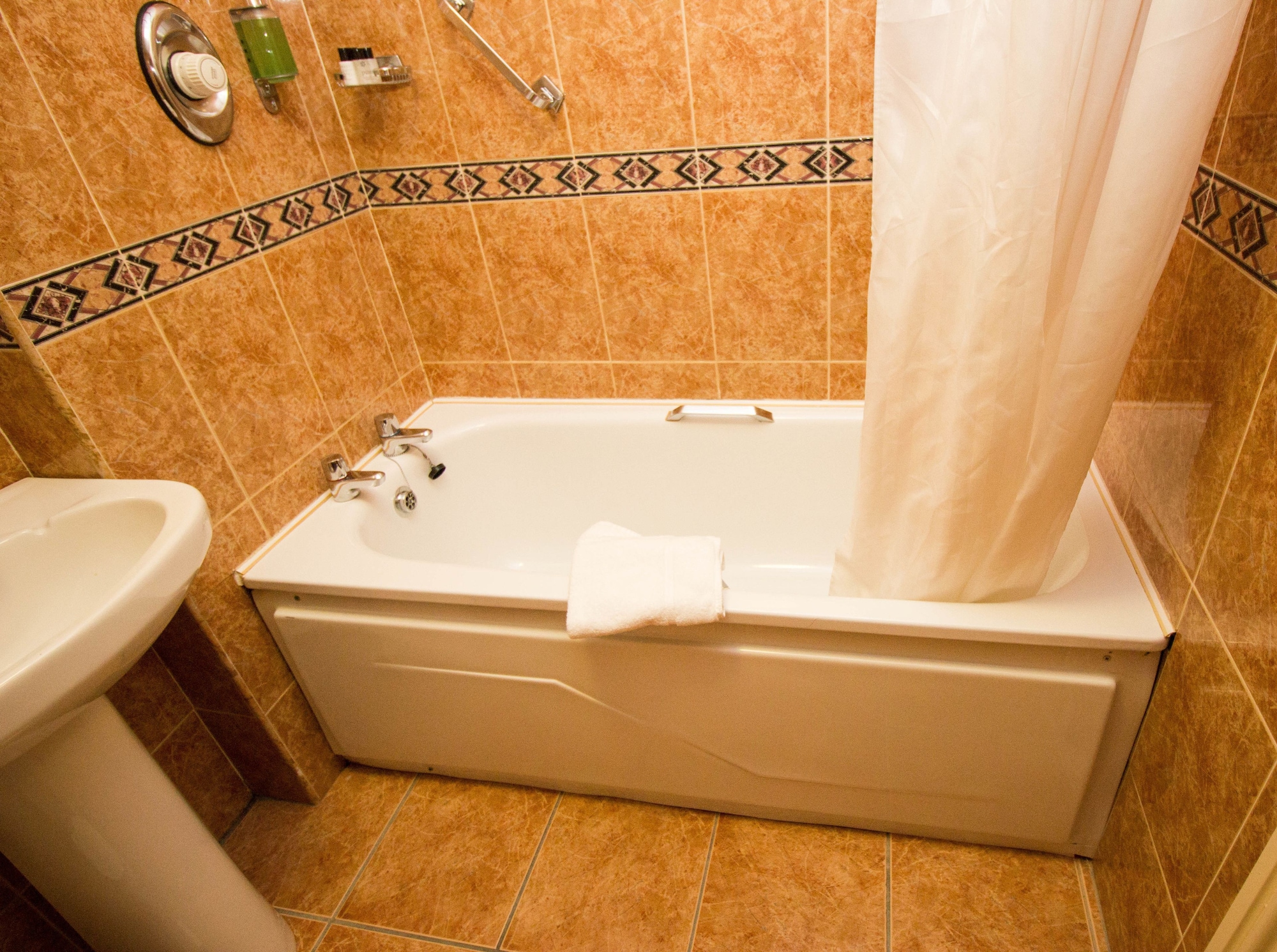 غرفة مفردة، Drury Court Hotel 15/17
