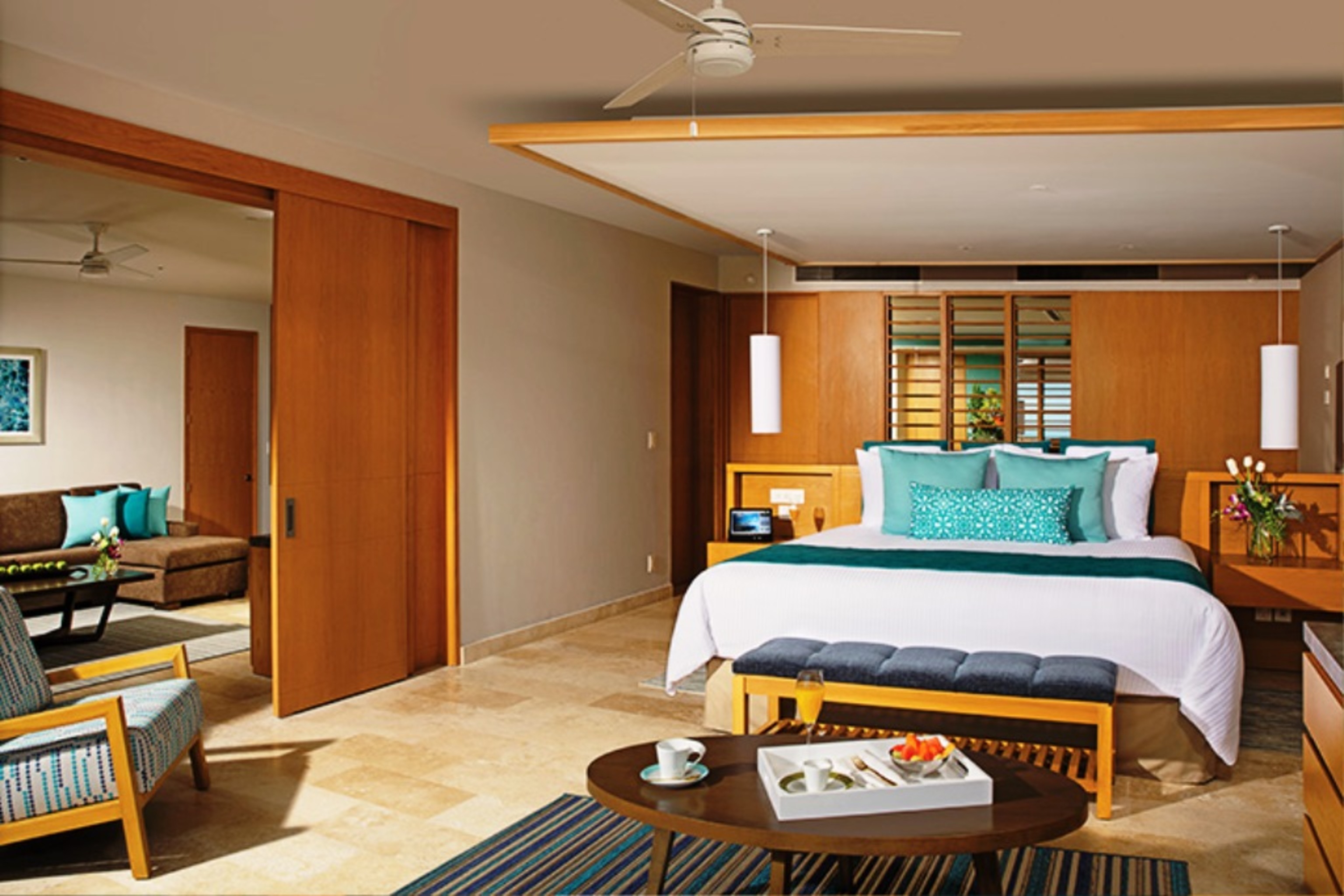 Preferred Club, Master, King Bed, Ocean Front, Private Pool