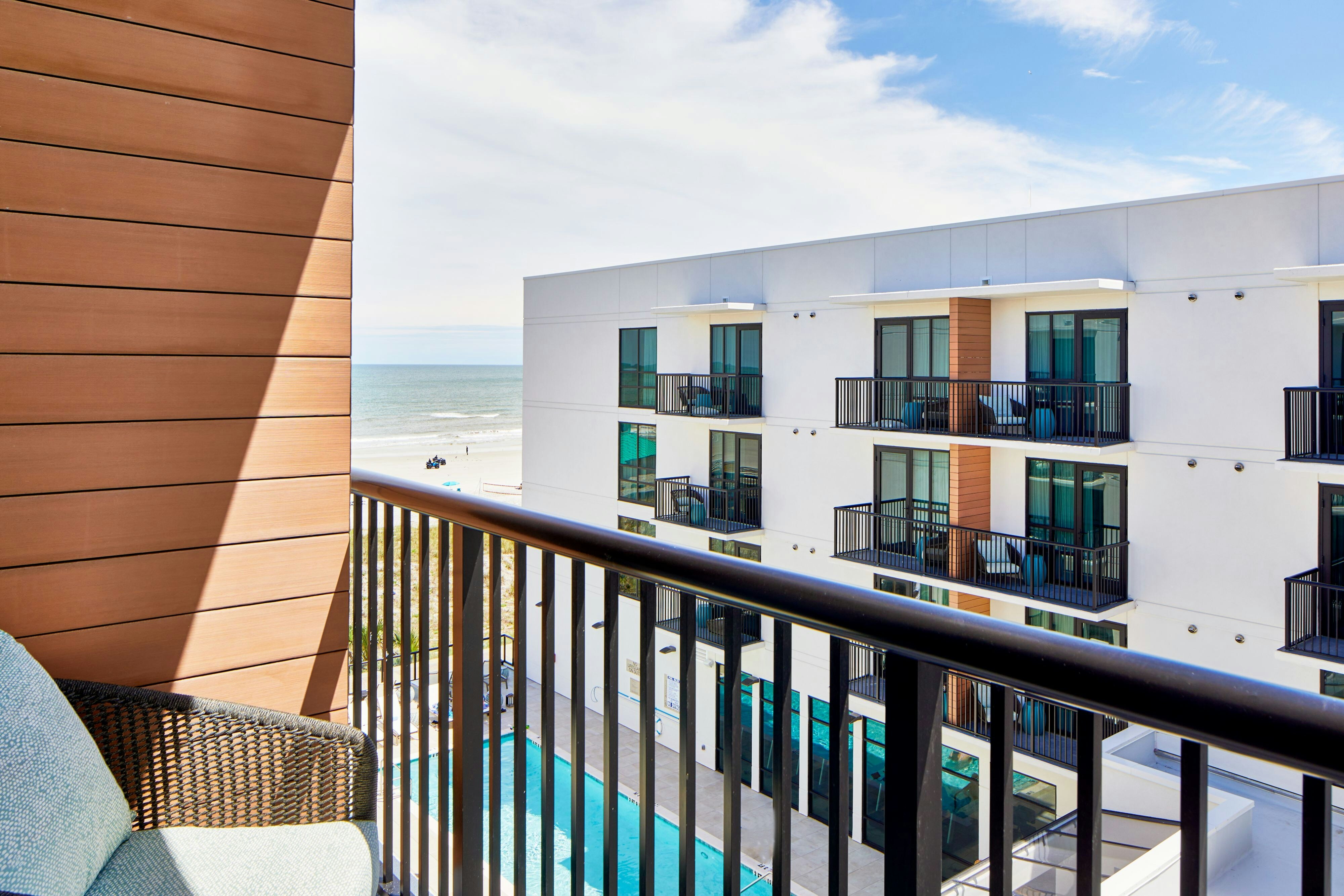 SpringHill Suites by Marriott Jacksonville Beach Oceanfront 1/2