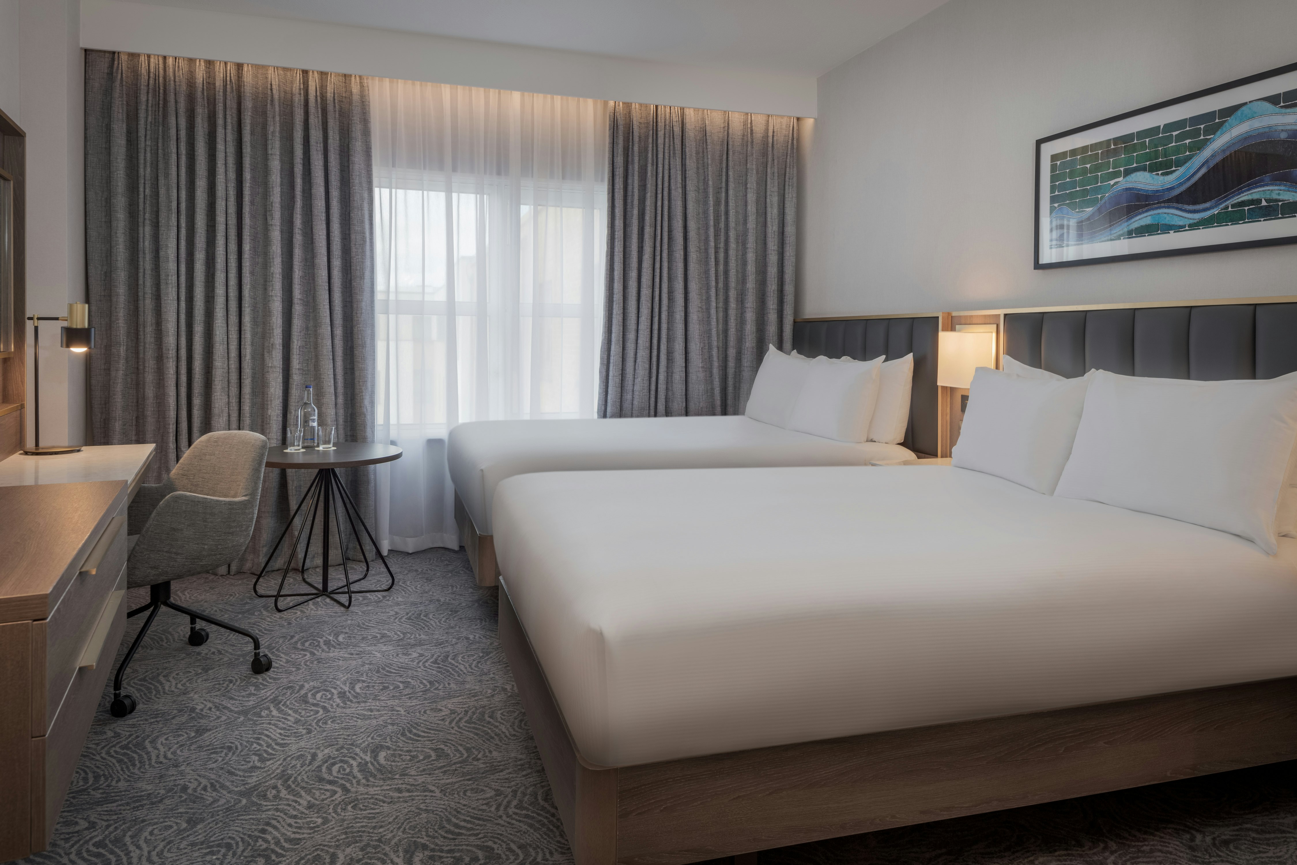 DELUXE, 2 QUEEN BEDS