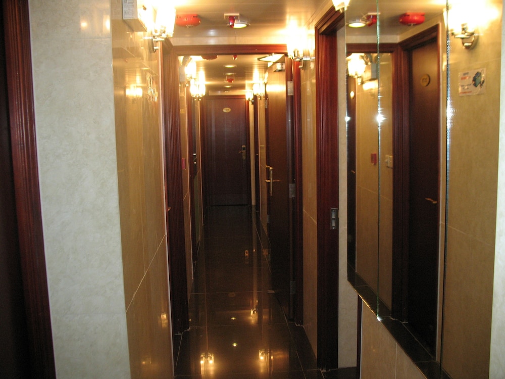 TWH - Tai Wan Hotel 20/21