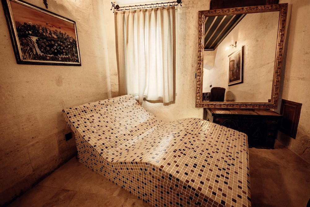 Tafoni Houses Cave Hotel 9/78