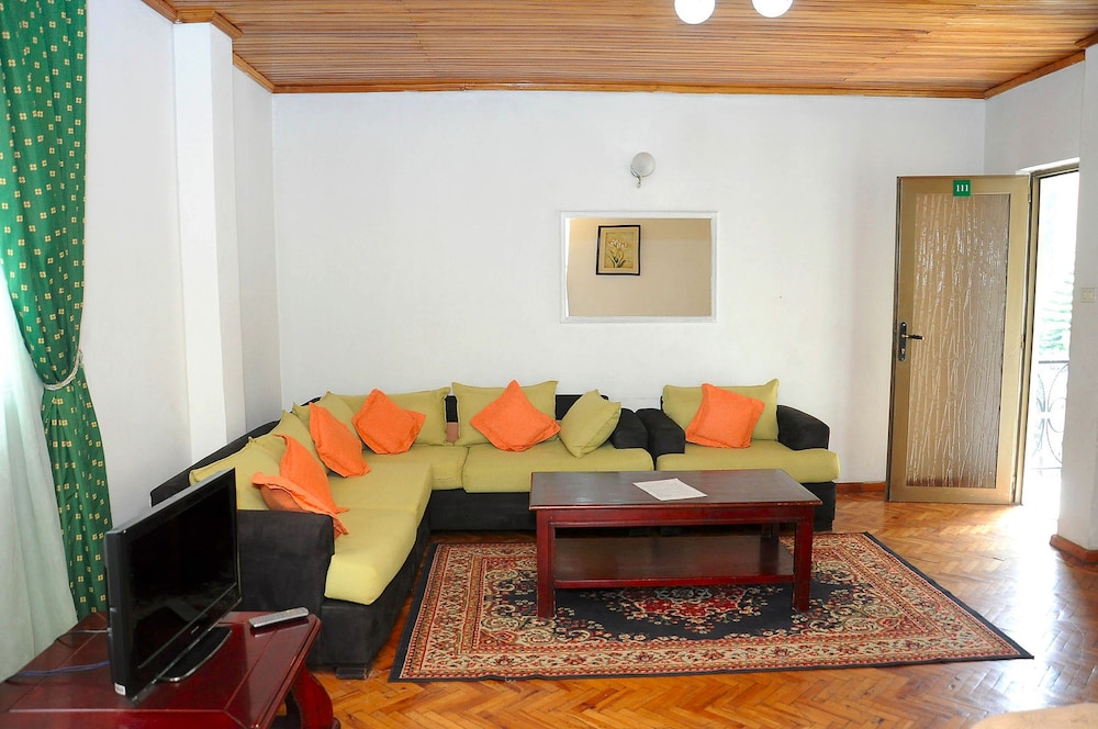 Yeka Guest House 17/36