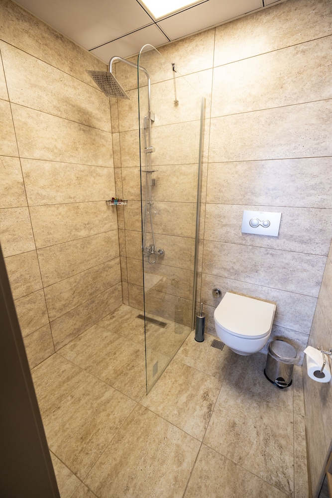 AKTAS HOTEL 42/45