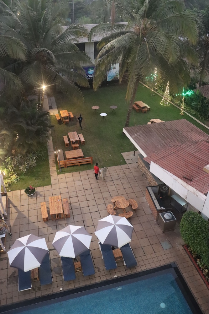 Red Fox Hotel Morjim 46/55