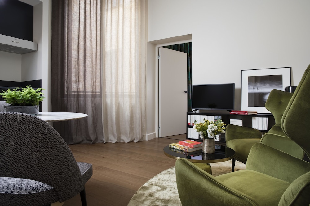 Hôtel Cardinal 38/66