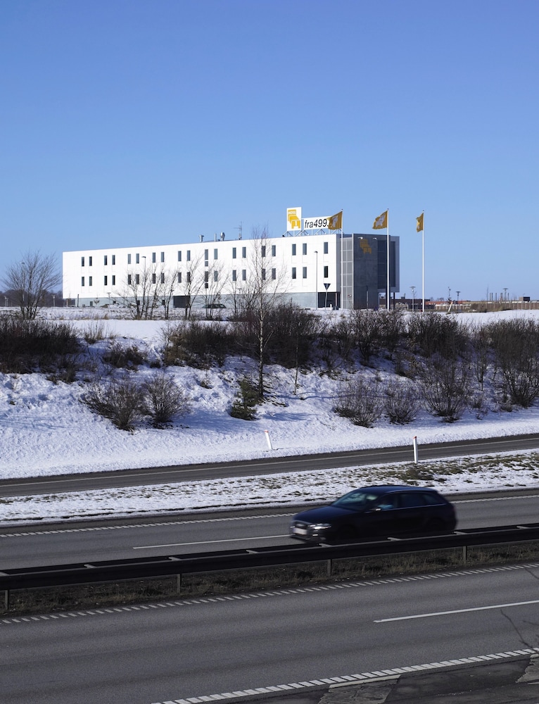 Motel X 21/25