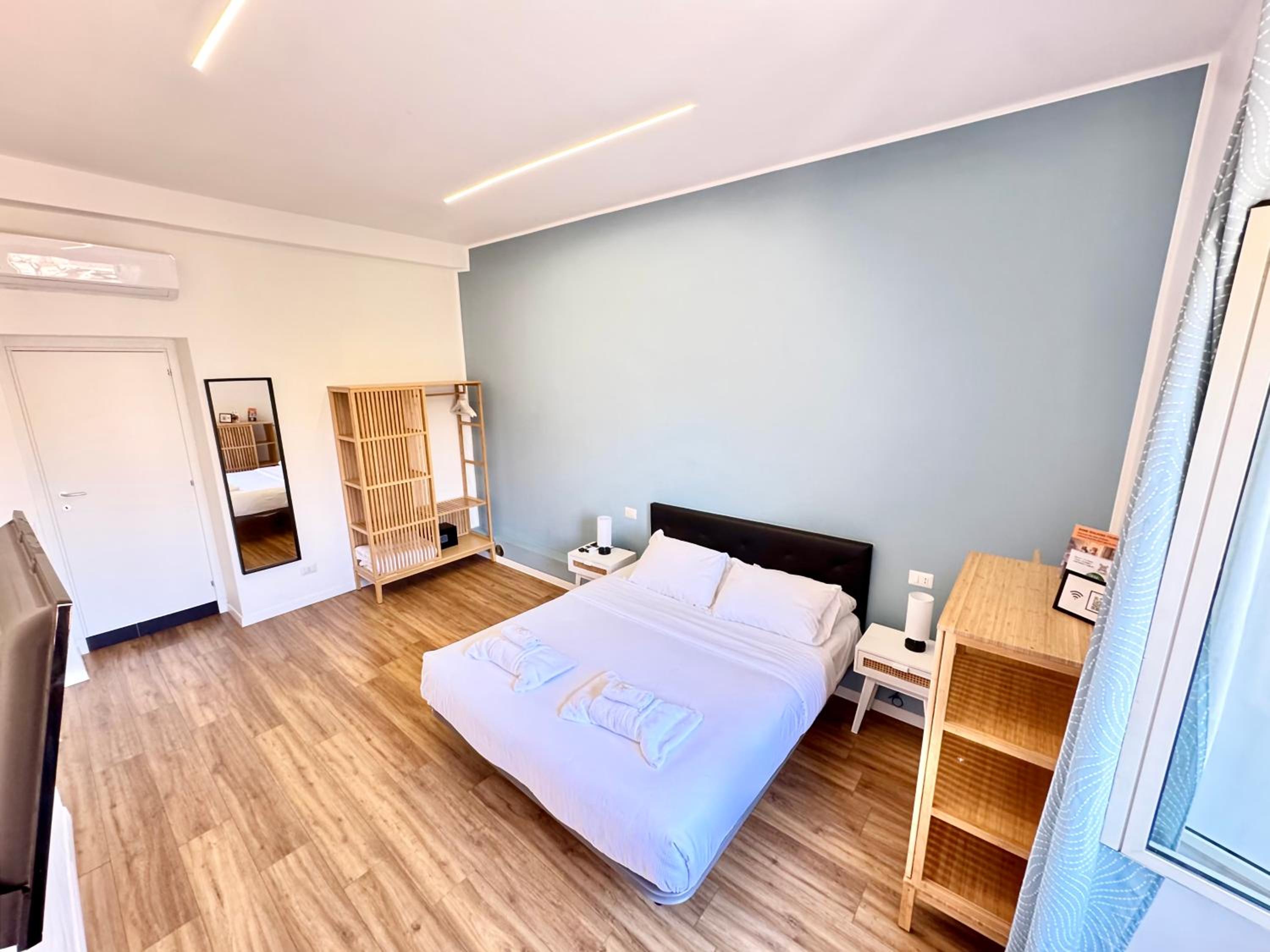 Lexie Suites 6/28