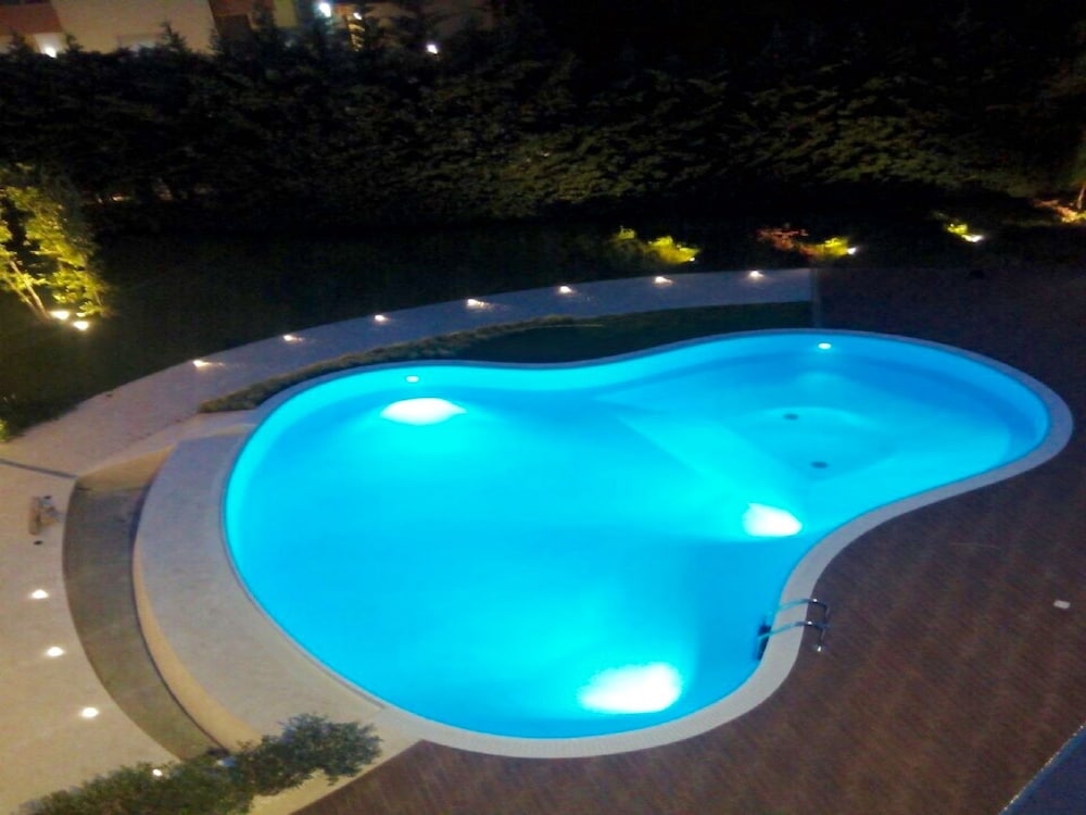 Hotel Del Campo 6/64