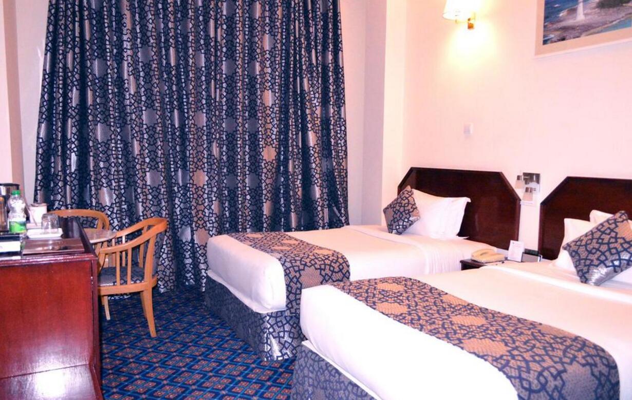 غرفة قياسية مفردة بسرير كينج، Ramee Guestline Hotel 3/4