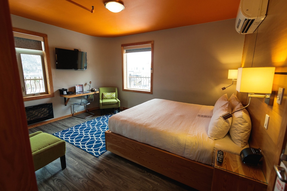 The Adventure Hotel 16/50