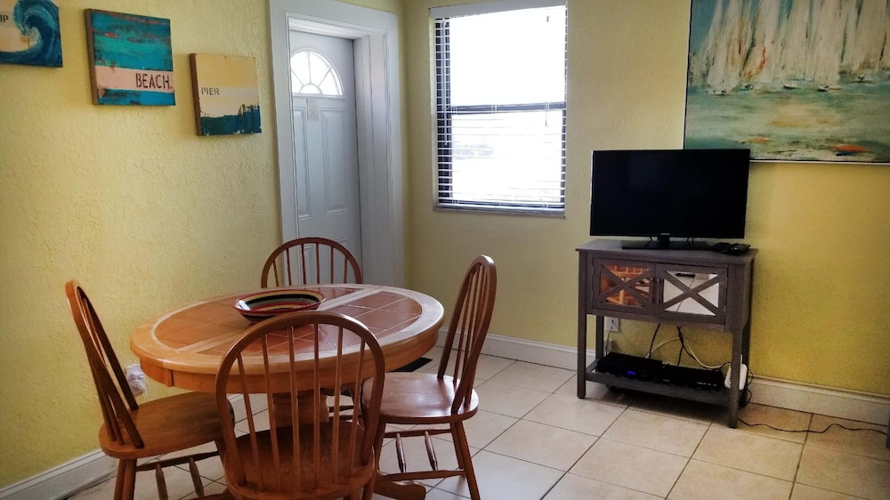 Gulf Winds Resort 40/50