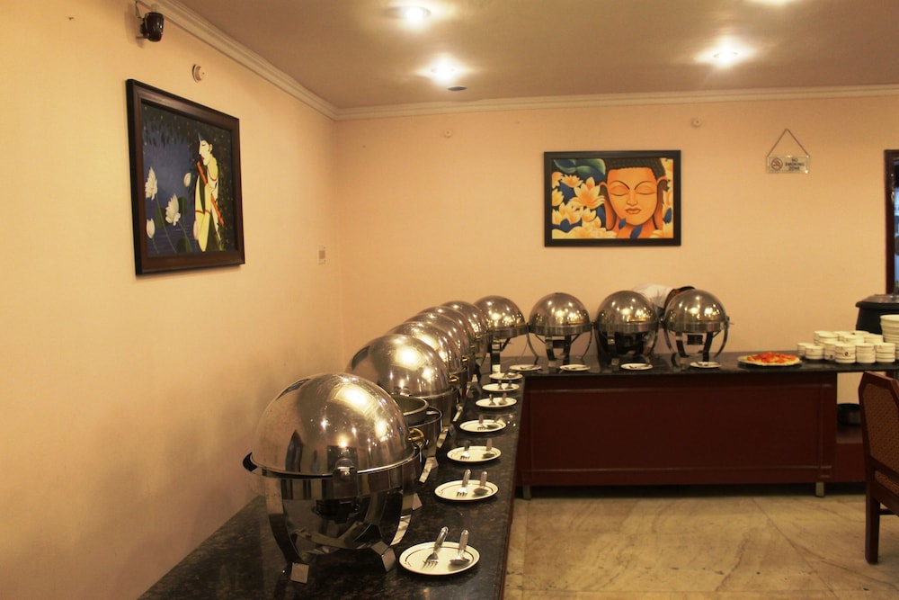 Hotel Sujata 38/64