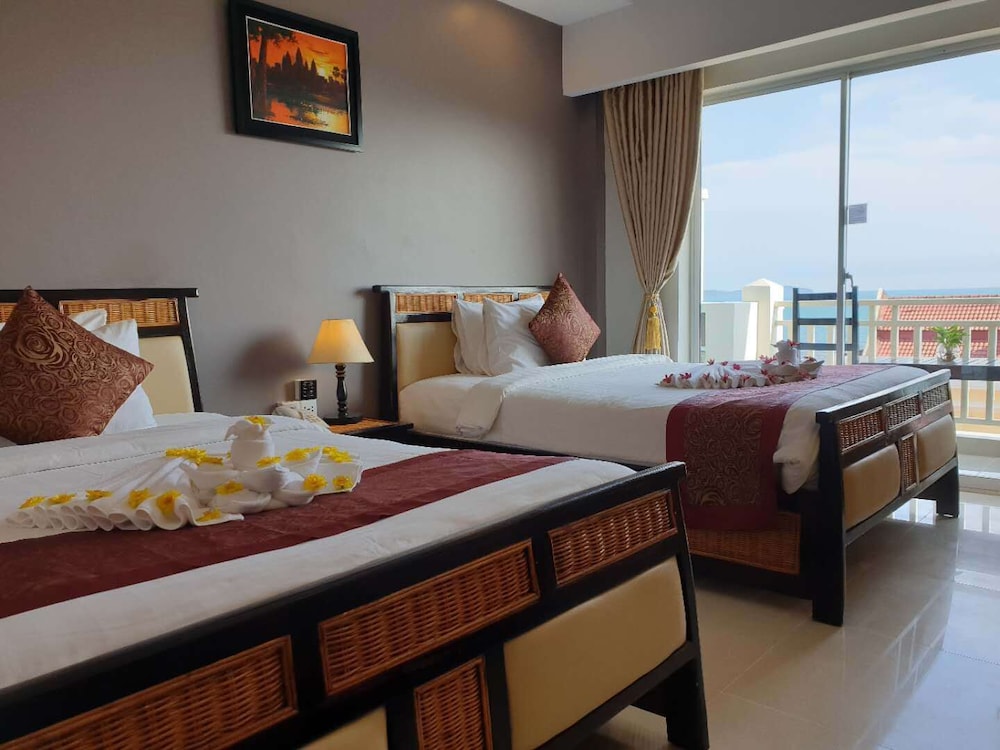 Aristocrat Residence Hotel 32/80