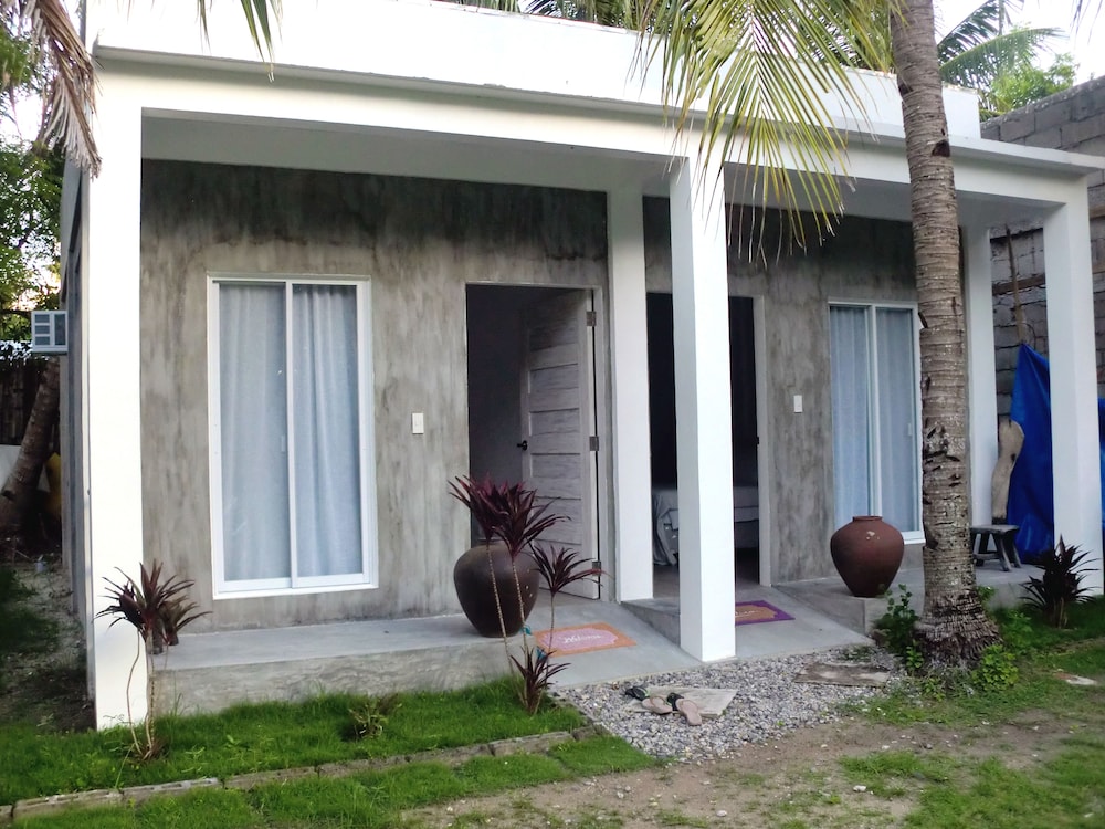 Hoyohoy Villas 11/65
