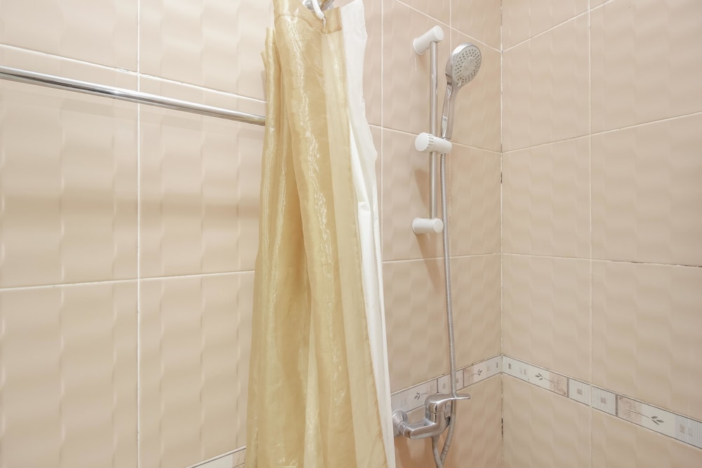 Reddoorz Permata Sari Karawaci 32/32