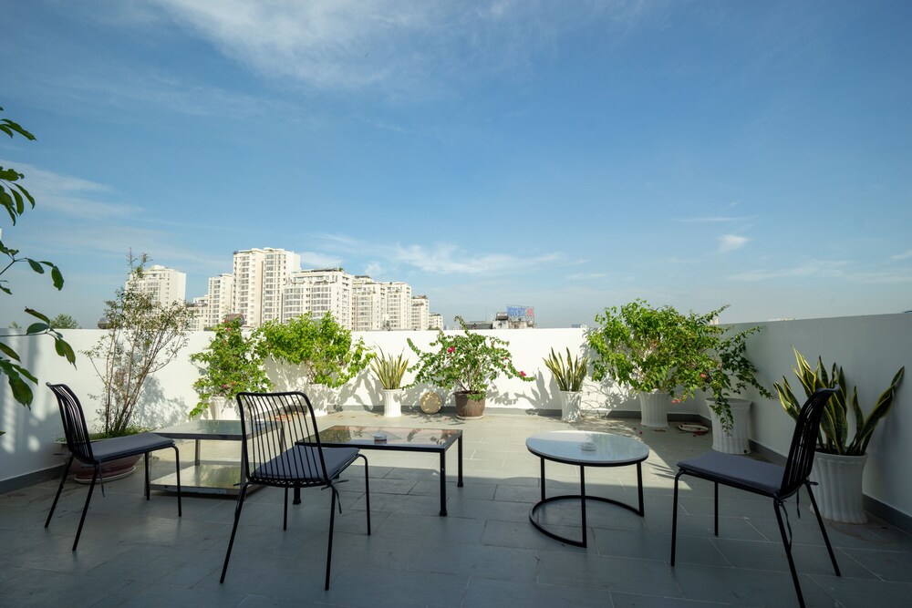 Parkhill Hotel & Apartment 32/38