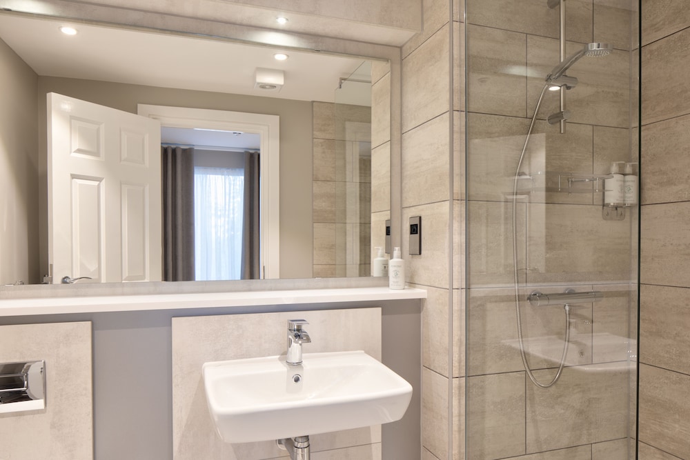 The Ro Hotel Windermere 48/50