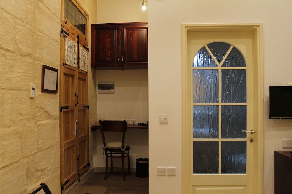 Palazzino Nina Boutique Hotel 38/43
