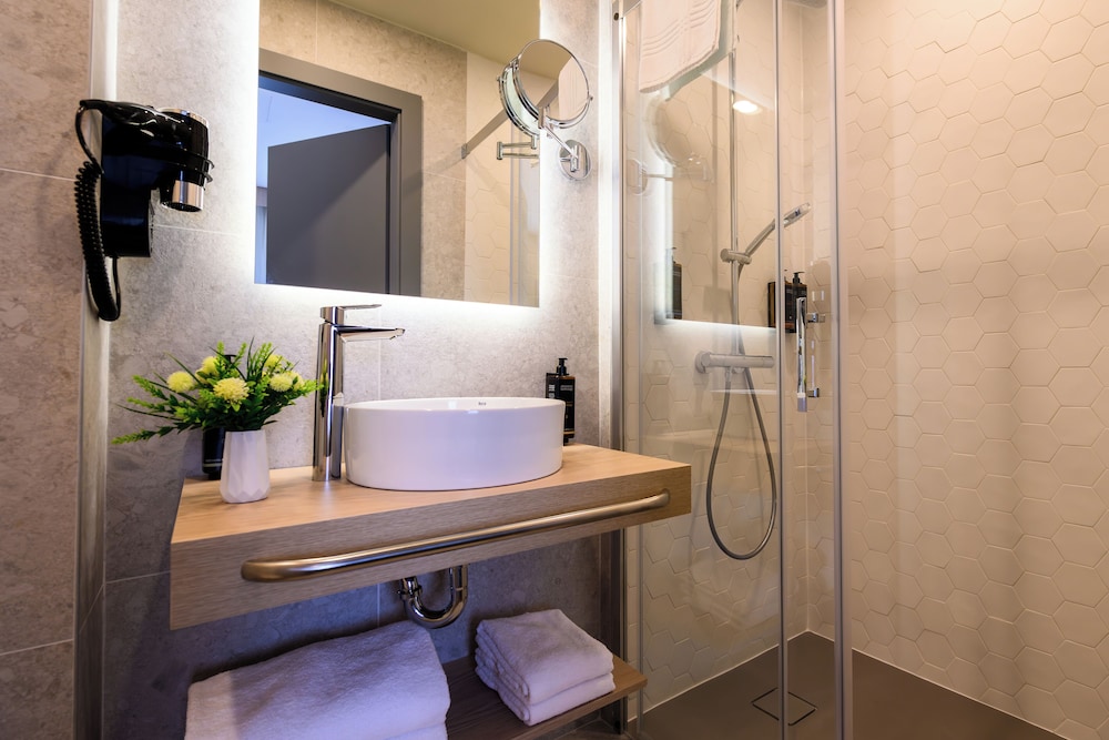 Mercure Alba Iulia 30/30