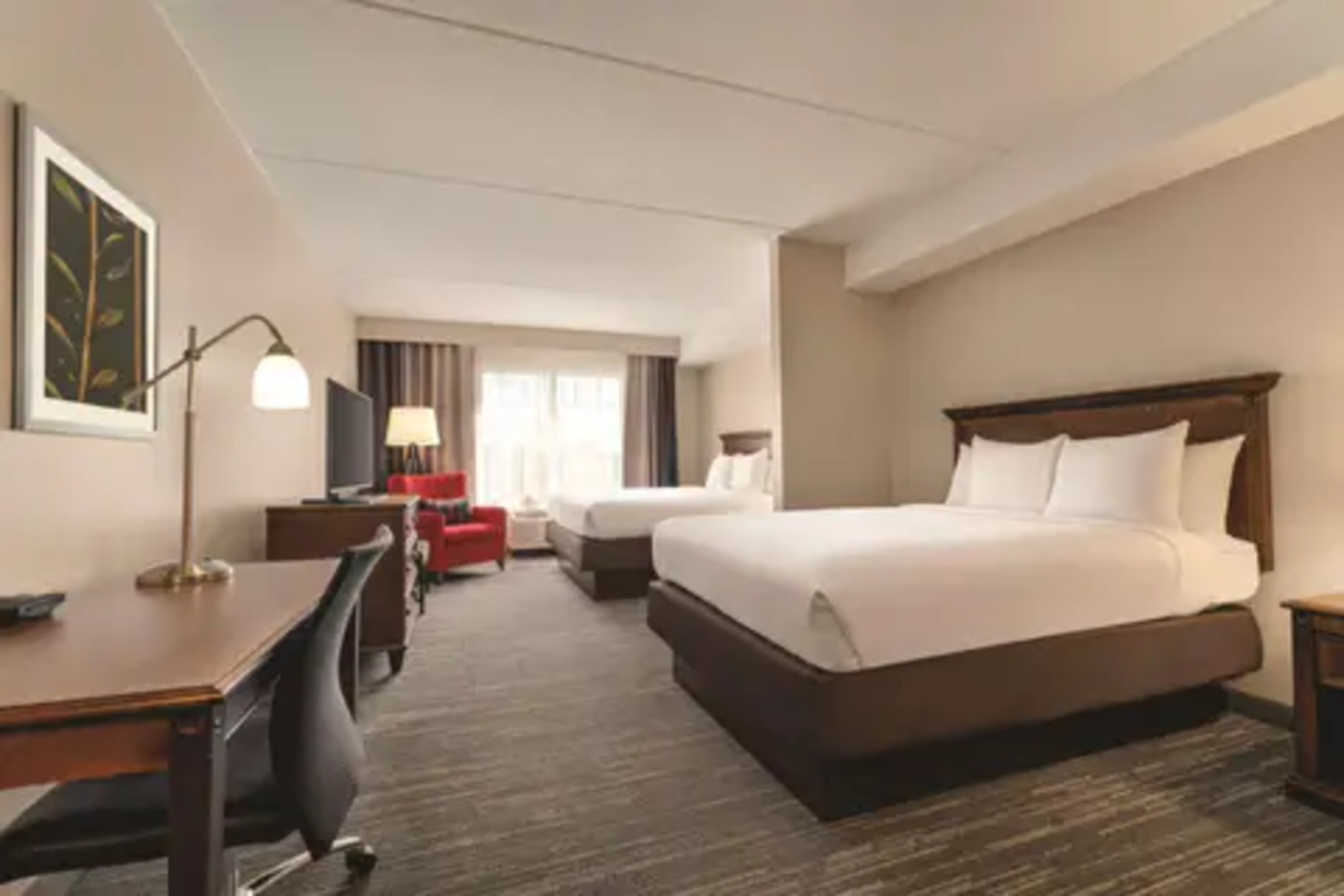 ROOM, KING AND QUEEN BED