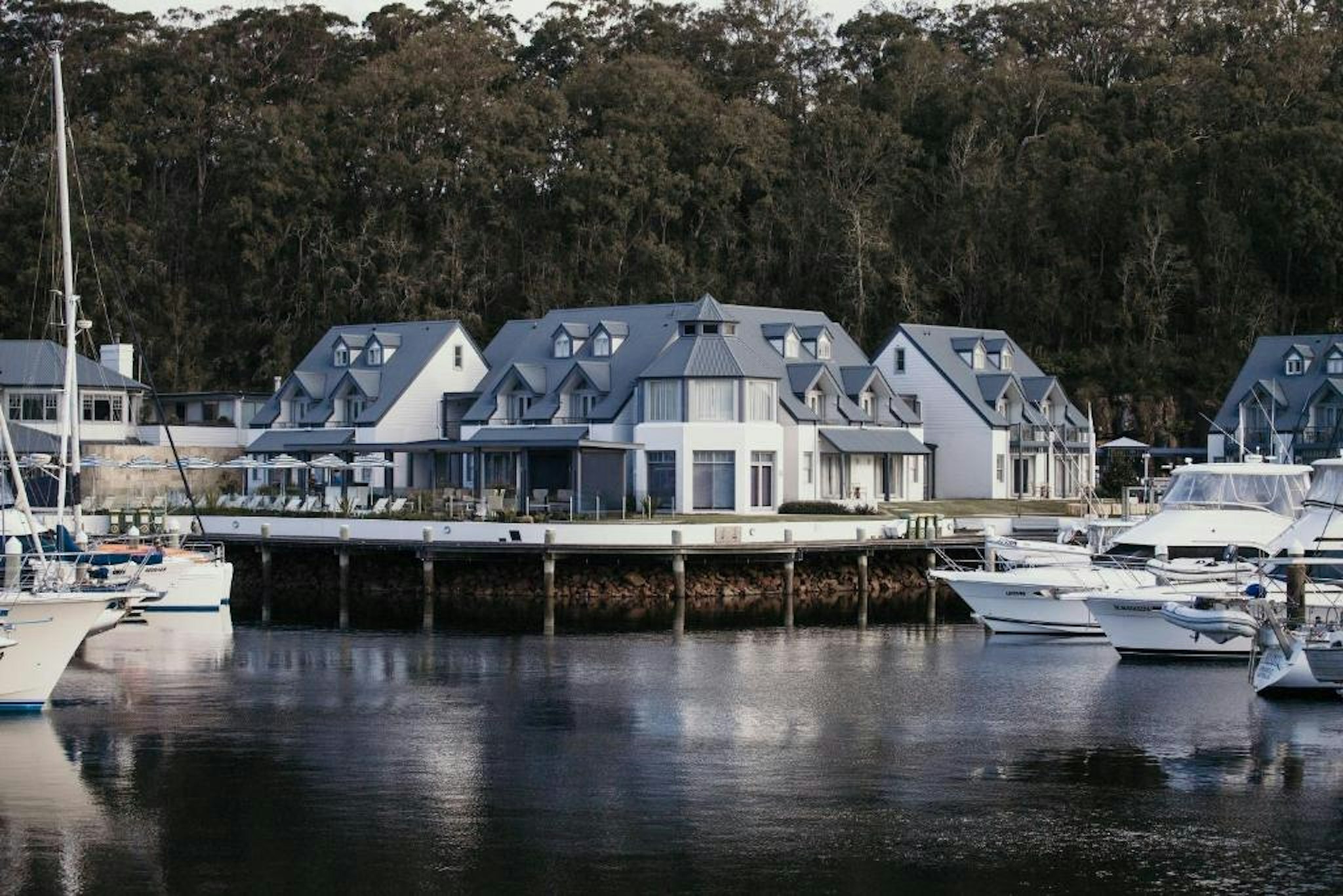 Anchorage Port Stephens 42/45