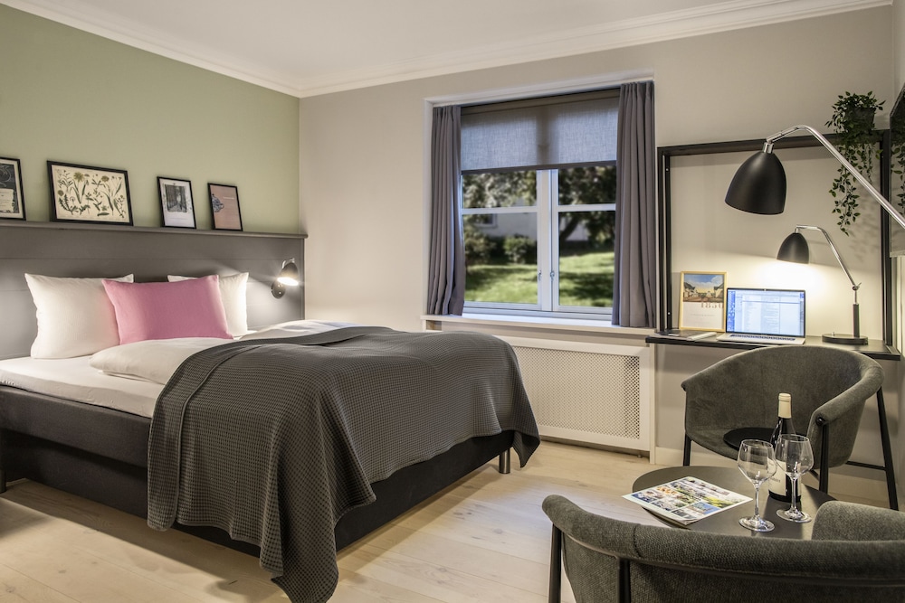 Fredensborg Store Kro 25/66