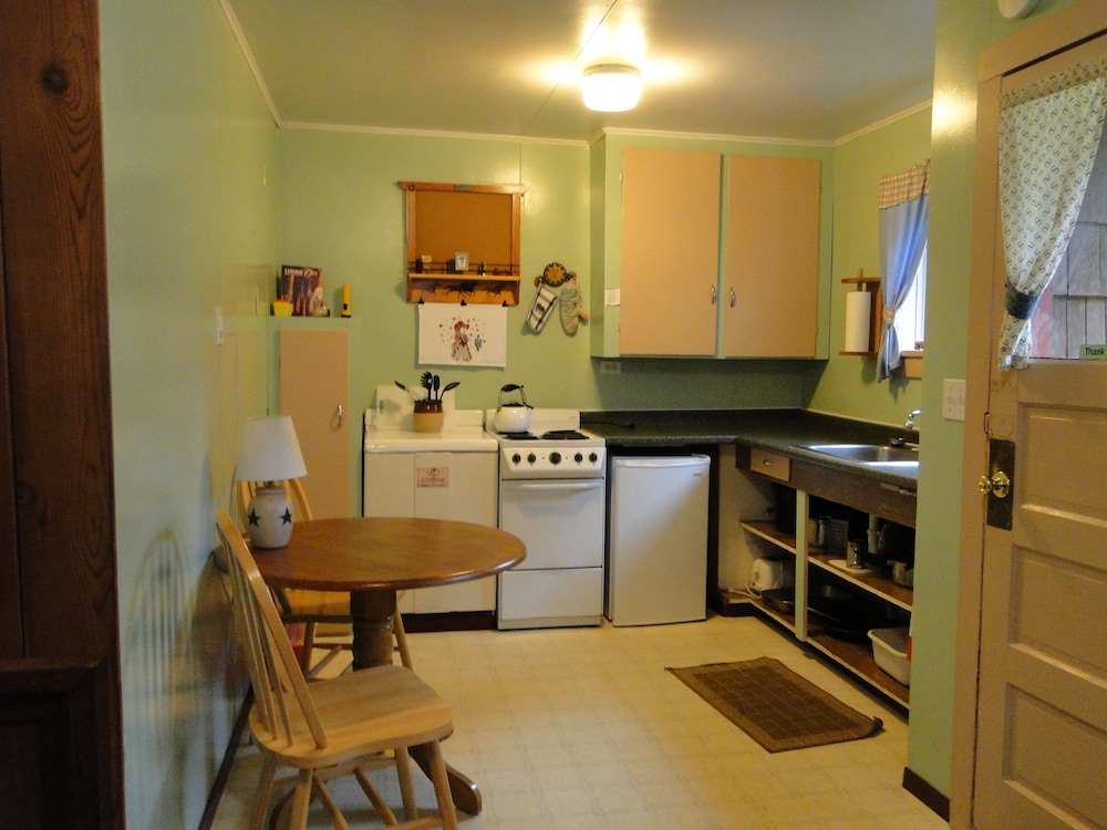 Shakti Cove Cottages 37/58