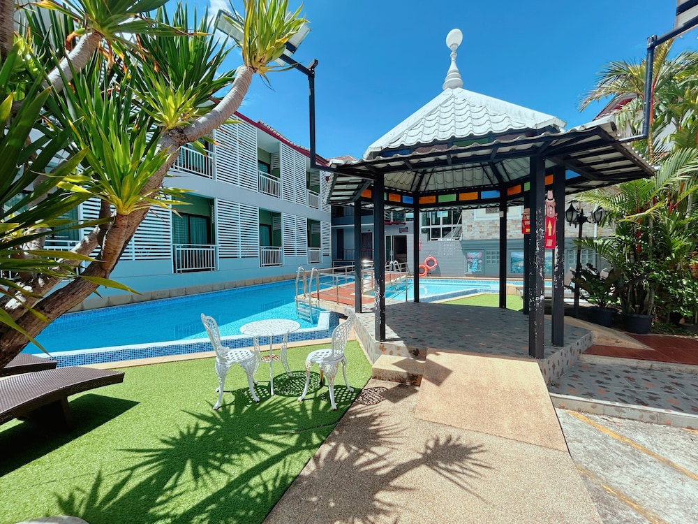 Chayadol Boutique Resort 70/71