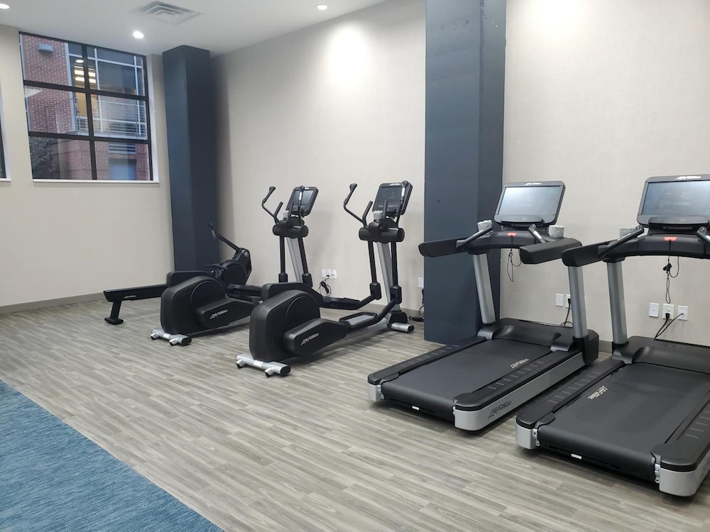Hyatt Place Nashville/Green Hills 16/40
