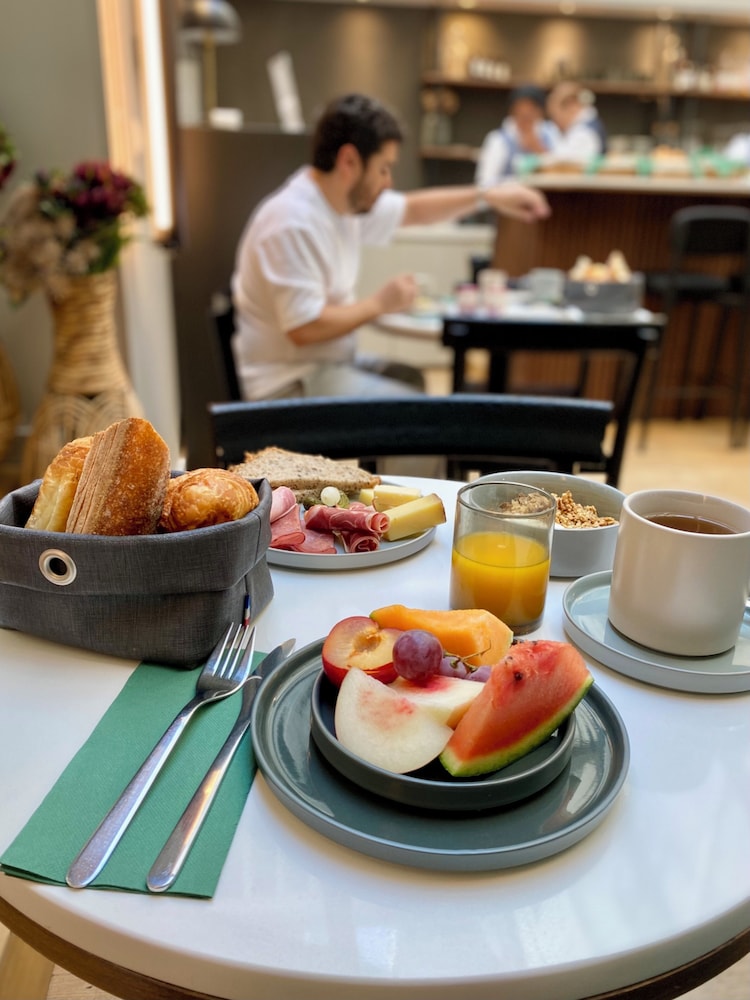Le Basile Hotel 38/50