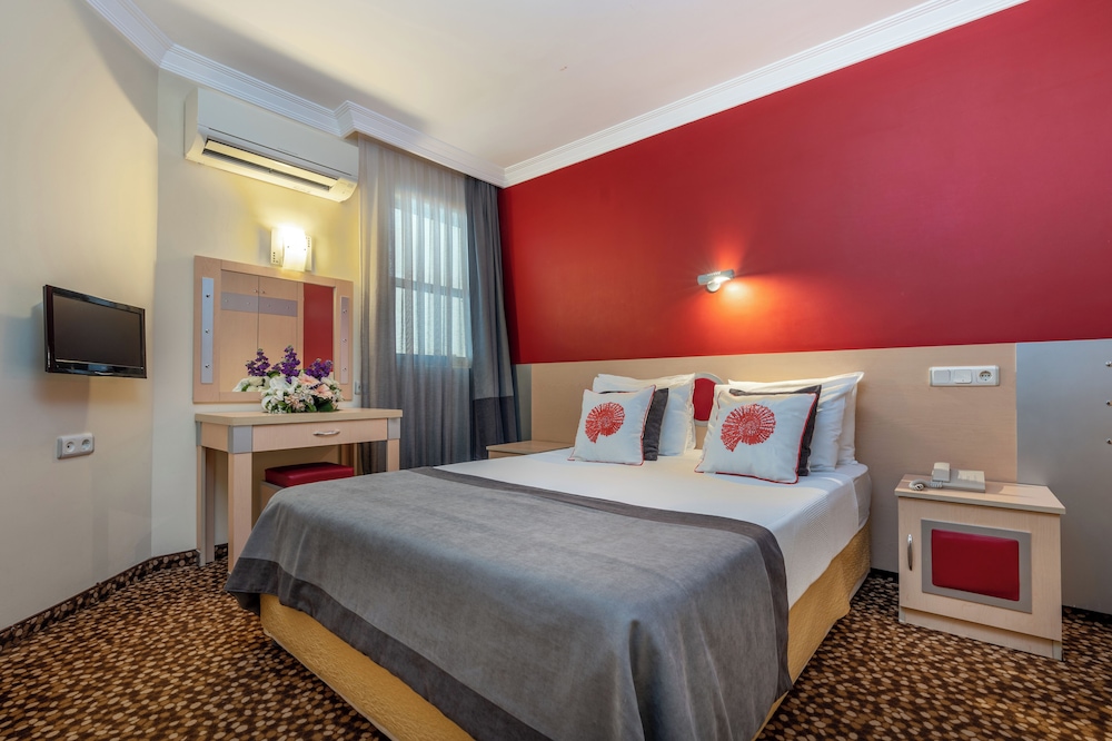 Grand Viking Hotel 10/50