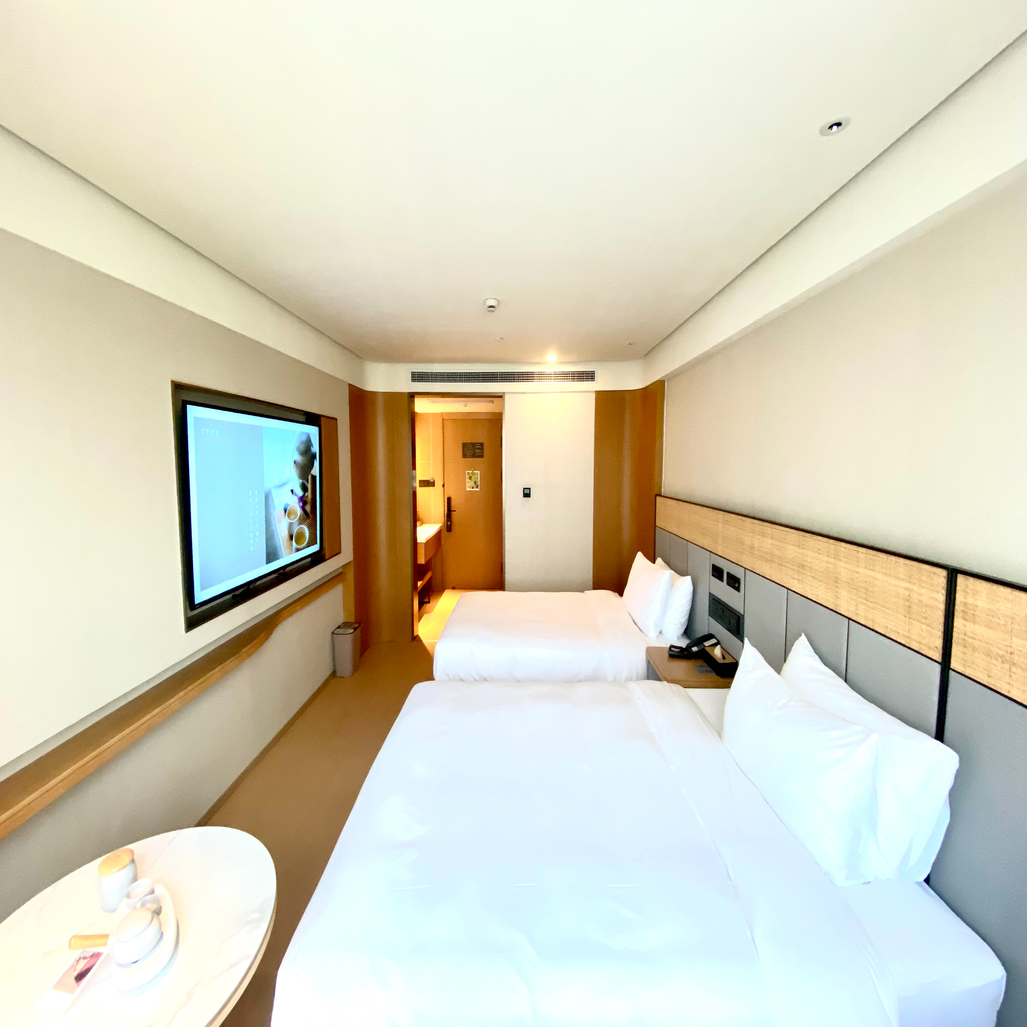 Ji Hotel Shanghai People's Square Nanjing Road Pedestrian Street 7/46