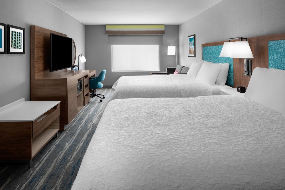 Hampton Inn Phoenix Biltmore 12/43