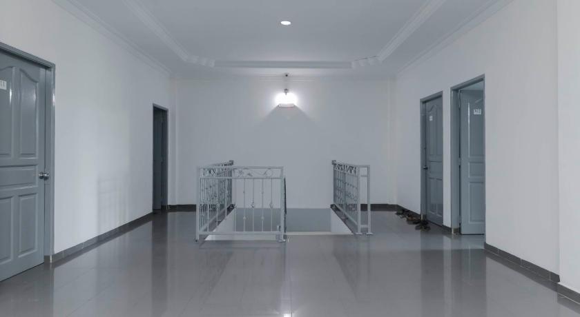 Reddoorz Plus Near Batam City Square 19/29