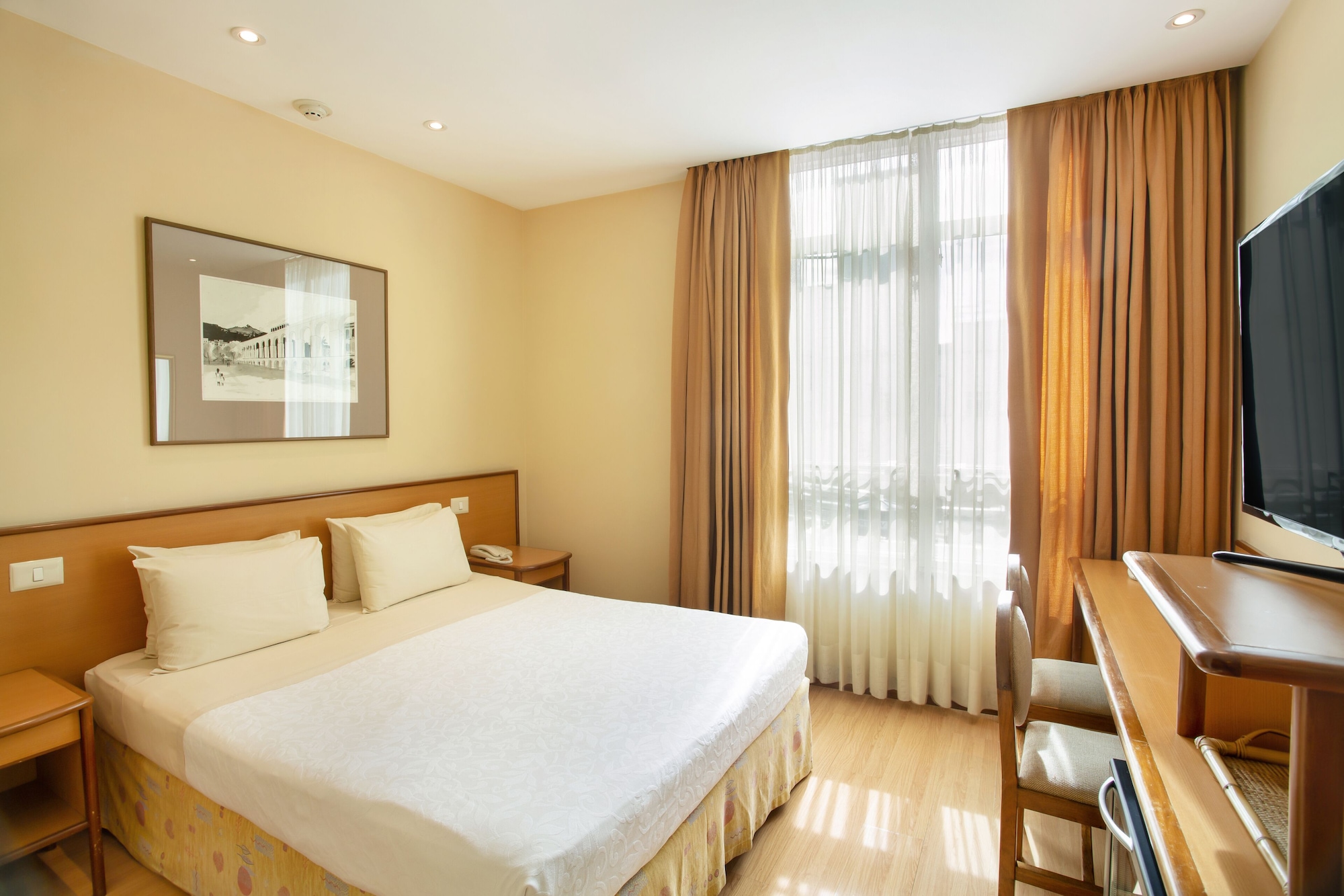 STANDARD, DOUBLE BED