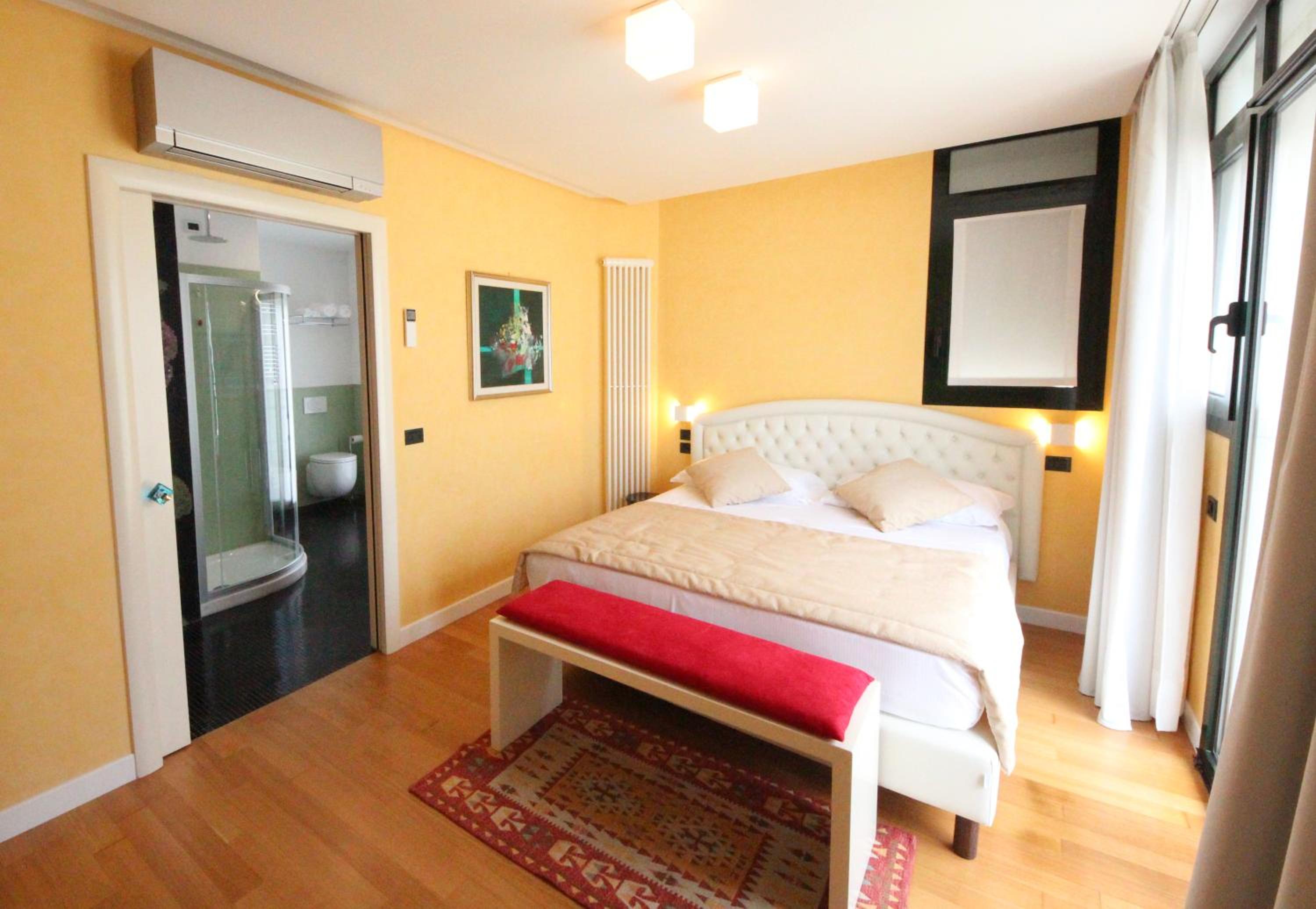 RUHL BEACH HOTEL AND SUITES 16/54
