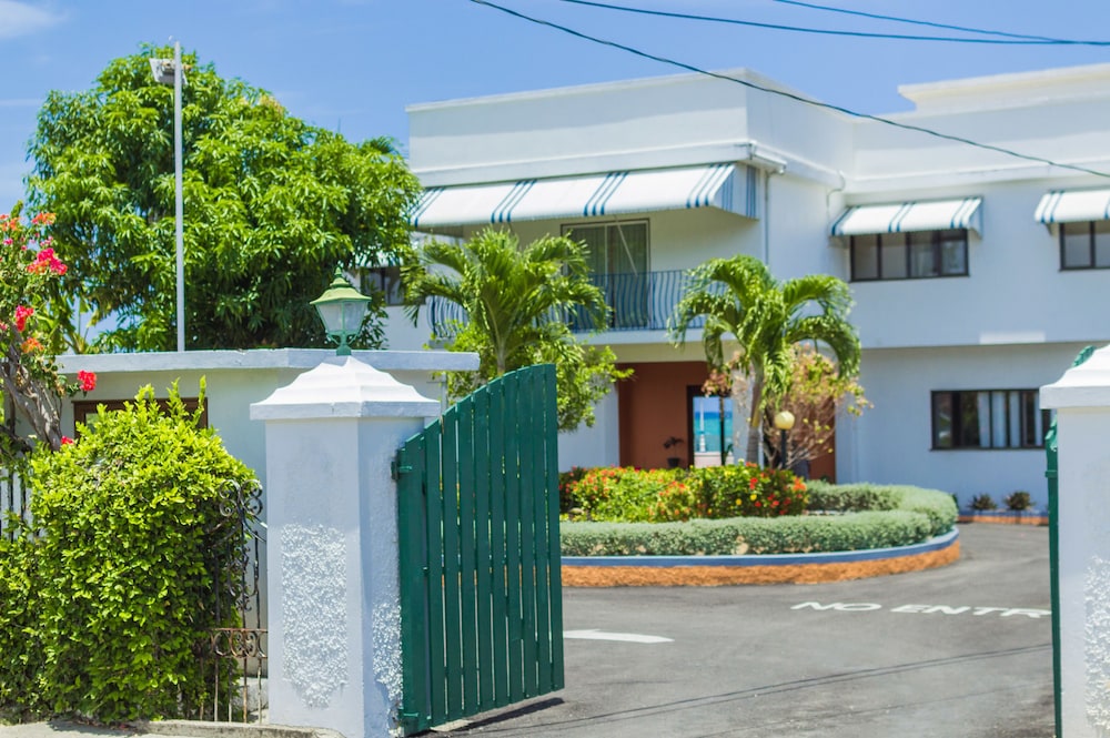 Seacrest Beach Hotel 45/50