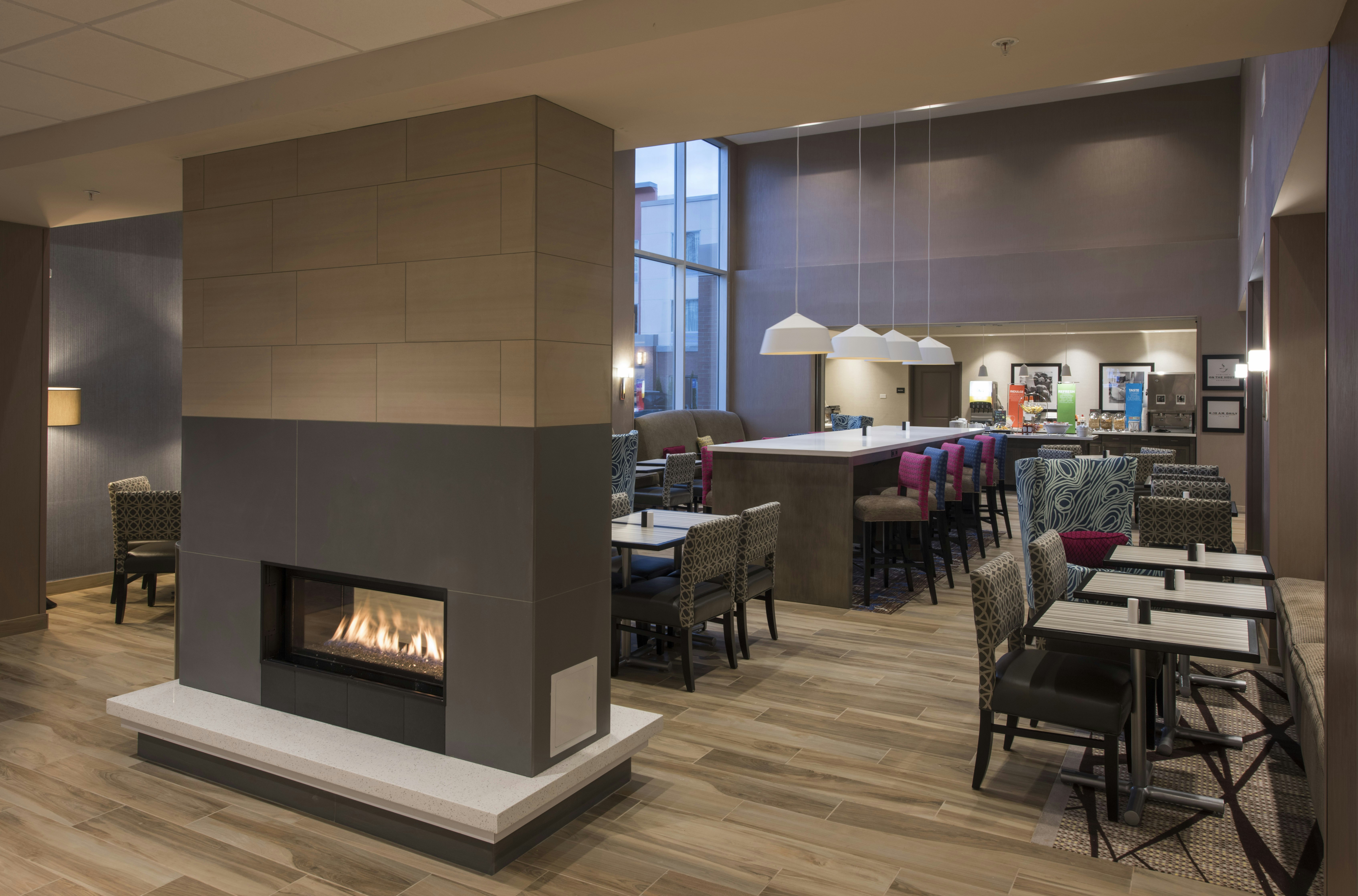 Hampton Inn Suites Seattle Redmond Wa 33/38