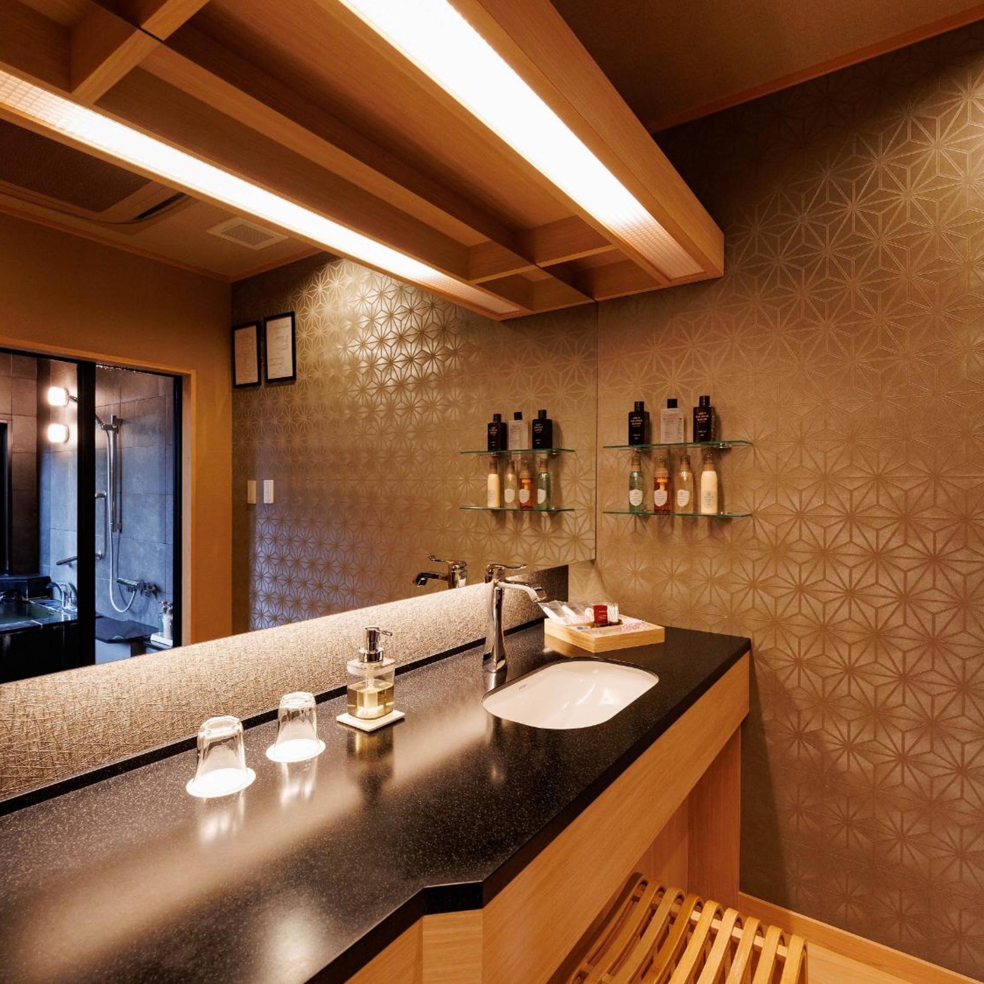 Shimosuwa Onsen Chosenkaku Kameya 50/50