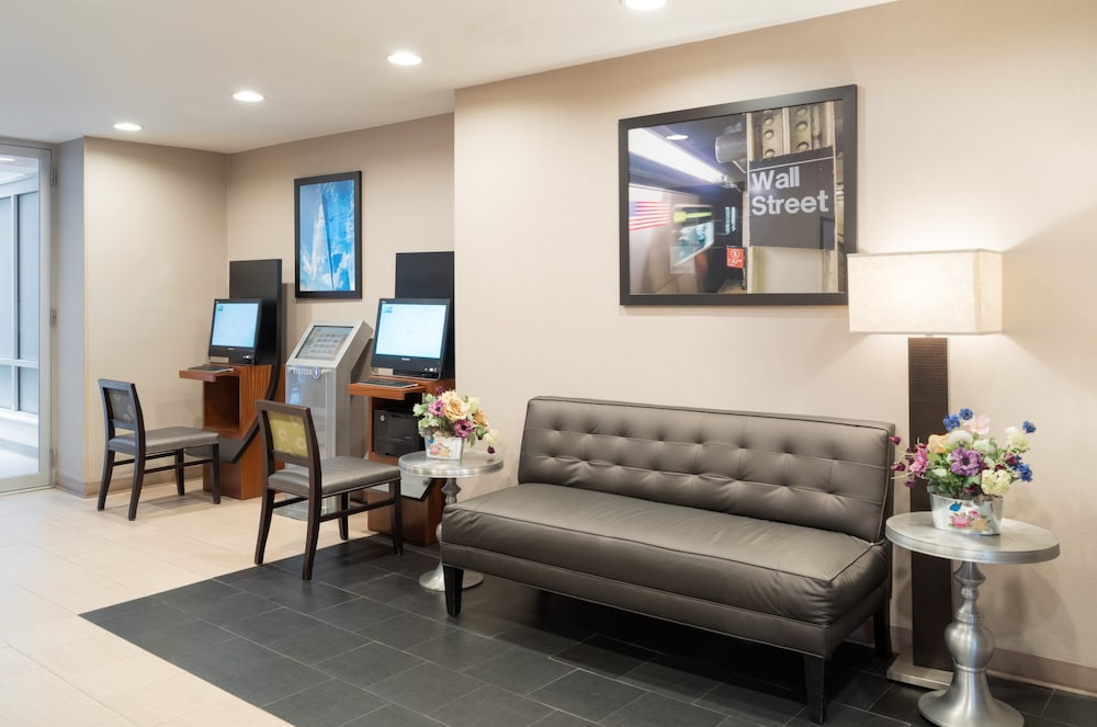 Holiday Inn Express New York City Wall Street 37/51