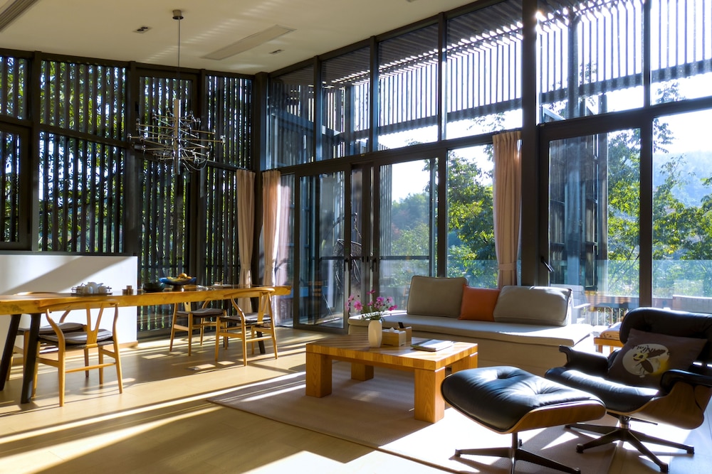 Meijie Mountain Hotspring Resort 21/43