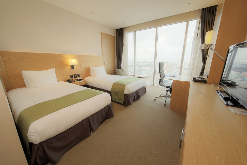 Holiday Inn Gwangju 24/76