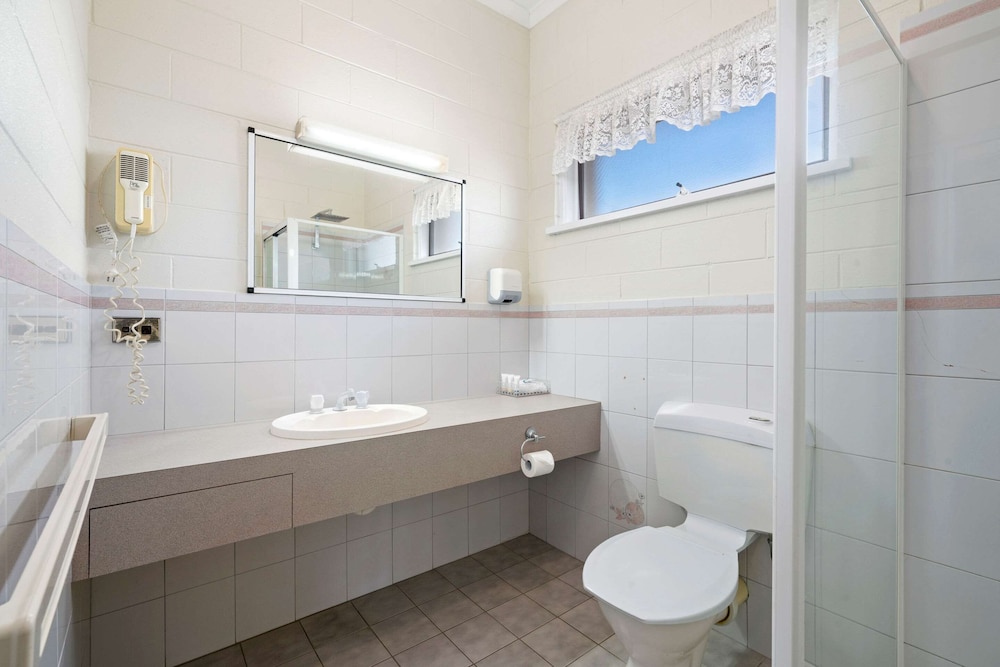 Comfort Inn & Suites King Avenue 12/34