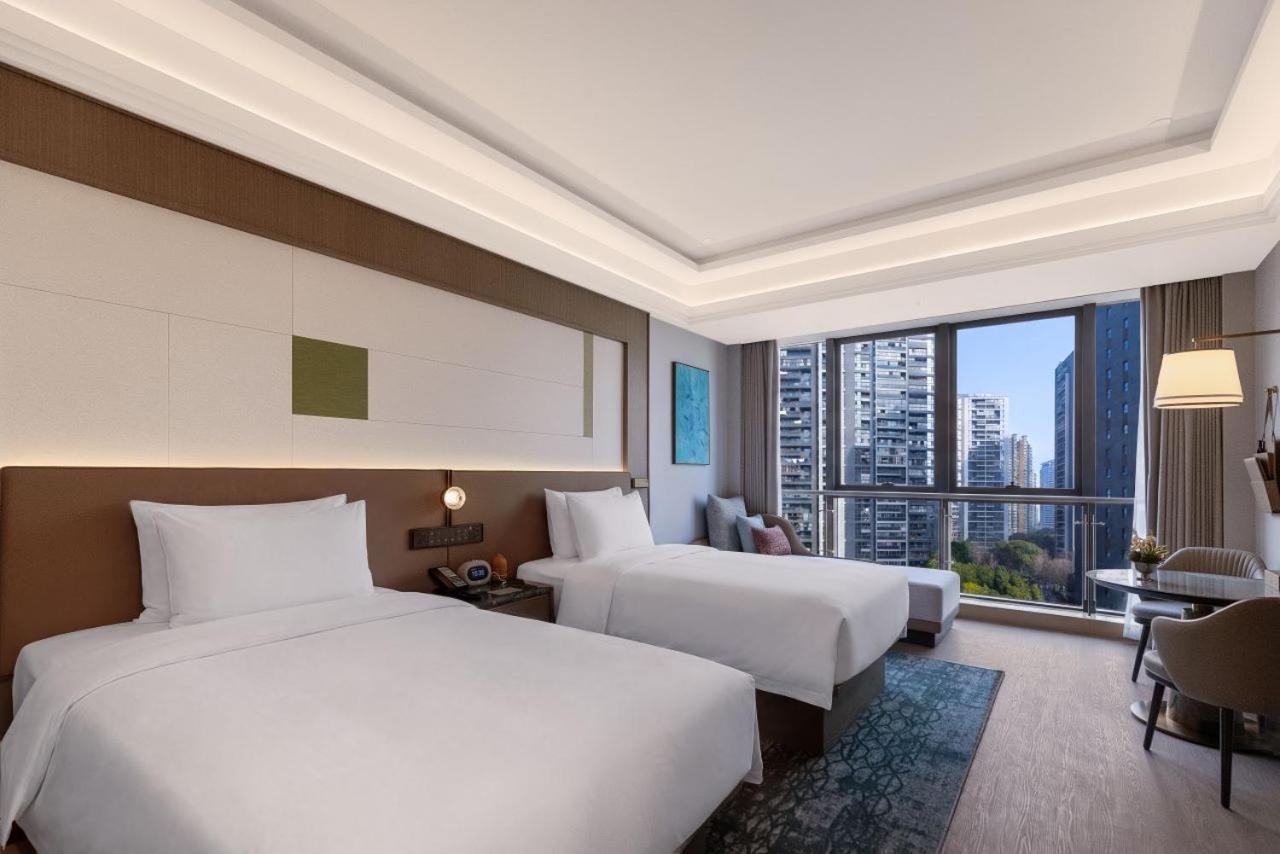 Room, Twin Beds, Garden View